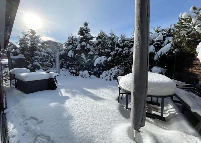 Trendguide Suites By Alpine Host Helpers