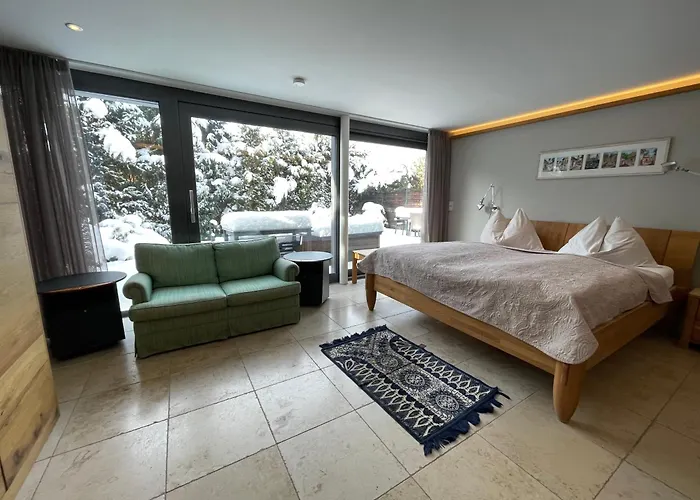 Trendguide Suites By Alpine Host Helpers